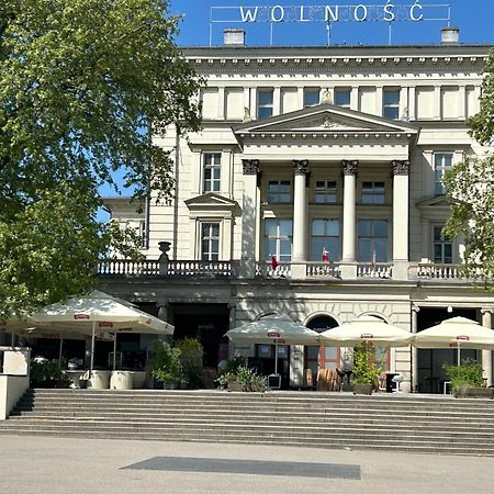 Apartamenty Pl. Wolnosci 6 Познан Екстериор снимка