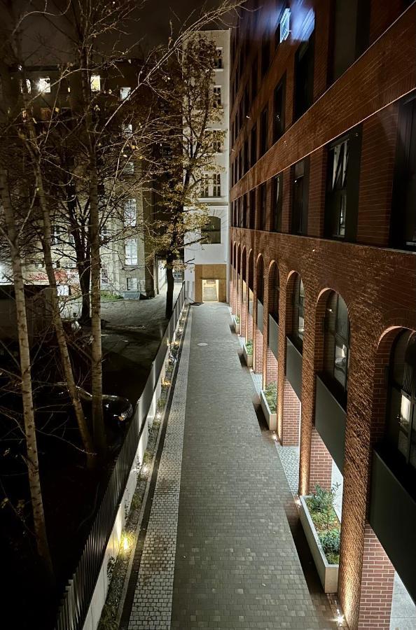 Apartamenty Pl. Wolnosci 6 Познан Екстериор снимка